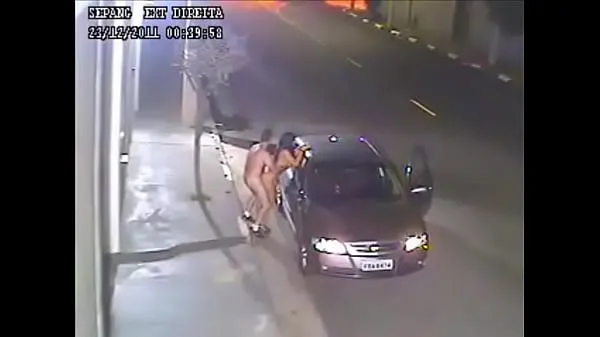 Elektrónková jednotka HD Brazilian couple breaking the law