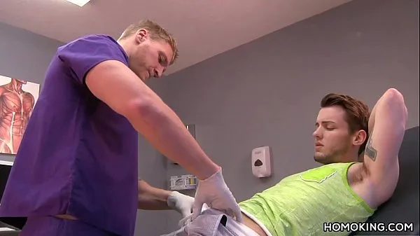 HD Gay doctor sucking off his handsome patient pemacu Tube