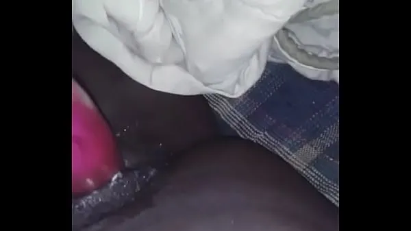 HD bbw and pink pussy toy while tissue stuck to her pussy ổ đĩa ống