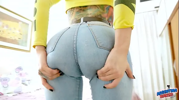 Tubo di azionamento Big Ass Jeans attillati Cameltoe Tattoo Latina schizza come l'inferno HD