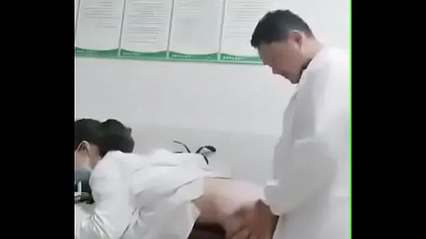 Unidad de Doctor teniendo sexo en la oficina HD Tube