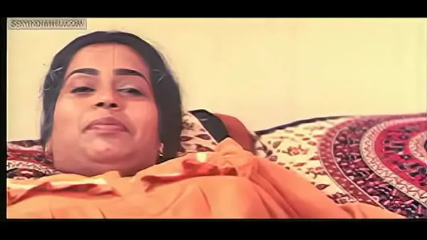 Trubka pohonu HD mallu sowmya bath