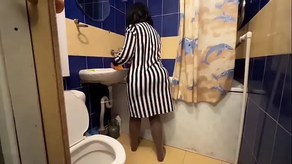 एचडी Lady with a big mature ass stretches well on a cock ड्राइव ट्यूब